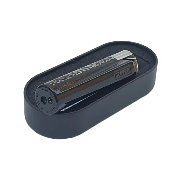 clipper-metallfeuerzeug-premium-leaves-etui-silber-3 online kaufen.webp
